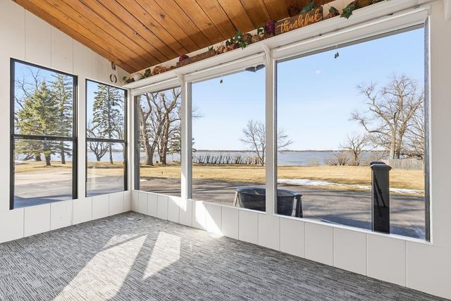 509 Cottage Avenue, Hendricks, MN 56136