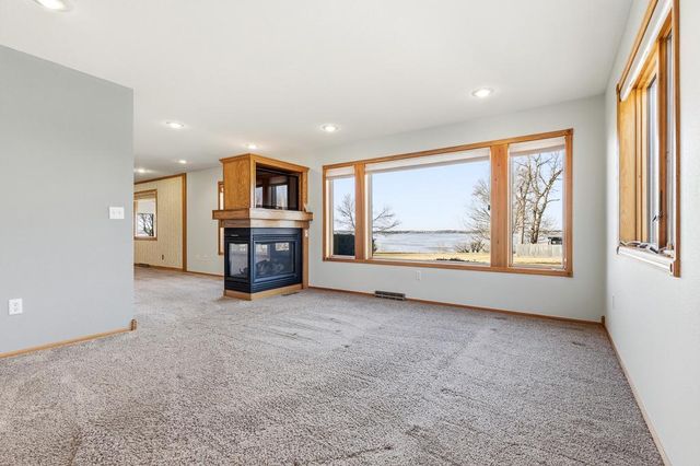 509 Cottage Avenue, Hendricks, MN 56136