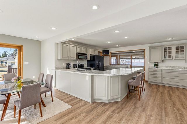 509 Cottage Avenue, Hendricks, MN 56136