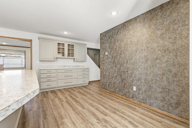 509 Cottage Avenue, Hendricks, MN 56136