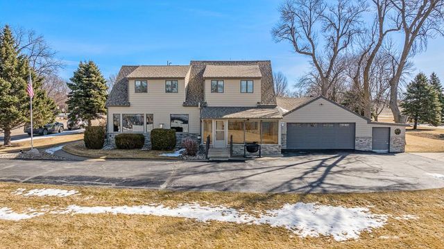 509 Cottage Avenue, Hendricks, MN 56136