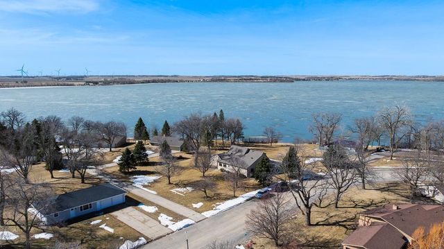 509 Cottage Avenue, Hendricks, MN 56136