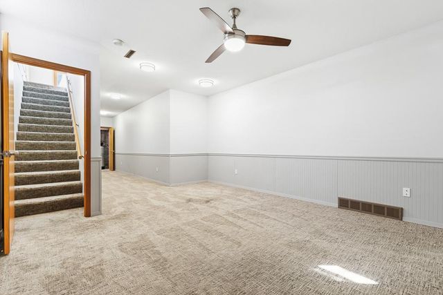 509 Cottage Avenue, Hendricks, MN 56136