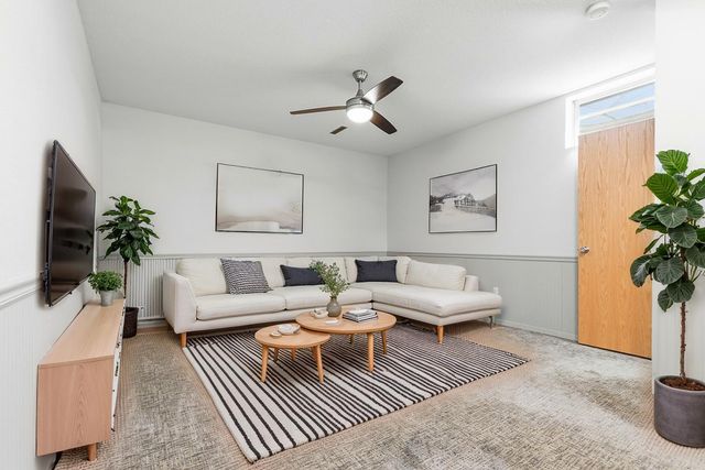 509 Cottage Avenue, Hendricks, MN 56136