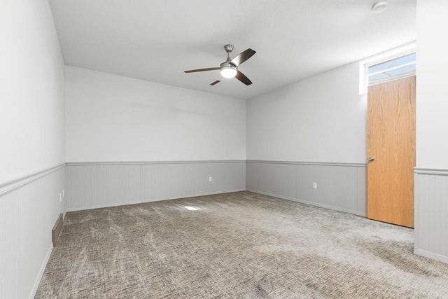 509 Cottage Avenue, Hendricks, MN 56136