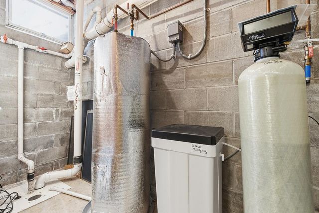 509 Cottage Avenue, Hendricks, MN 56136