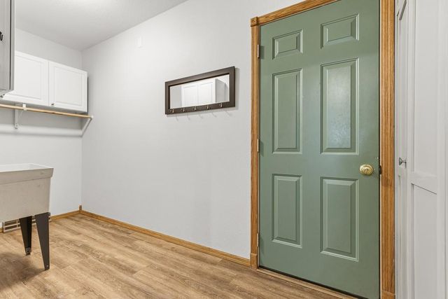 509 Cottage Avenue, Hendricks, MN 56136