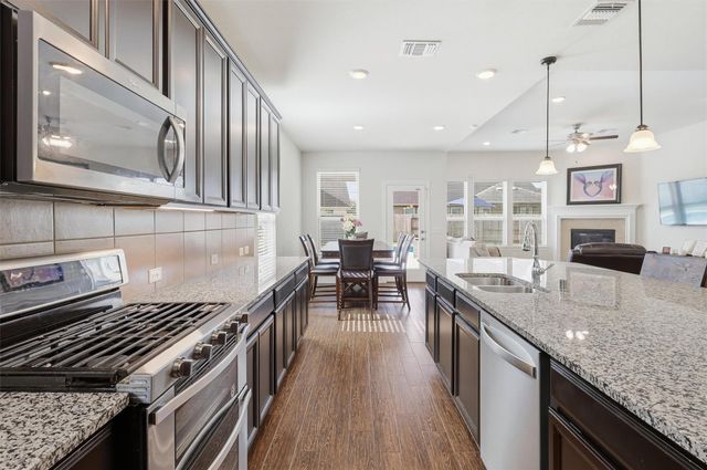11102 Mineral Island Lane, Richmond, TX 77406