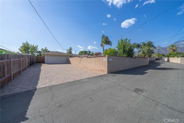 1848 N 2nd, Upland, CA 91784