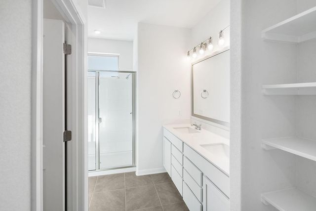 186 Weaver LN, Bastrop, TX 78602