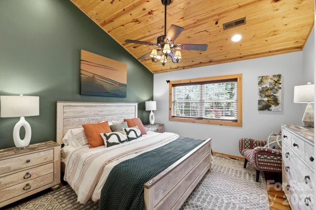 107 5th Street, Black Mountain, NC 28711