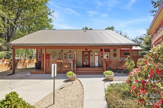 107 5th Street, Black Mountain, NC 28711
