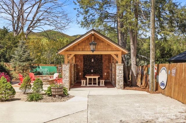 107 5th Street, Black Mountain, NC 28711