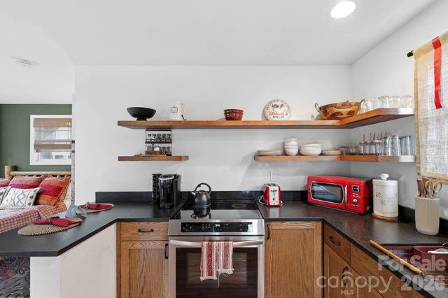 107 5th Street, Black Mountain, NC 28711