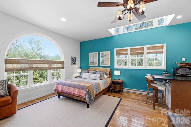 107 5th Street, Black Mountain, NC 28711