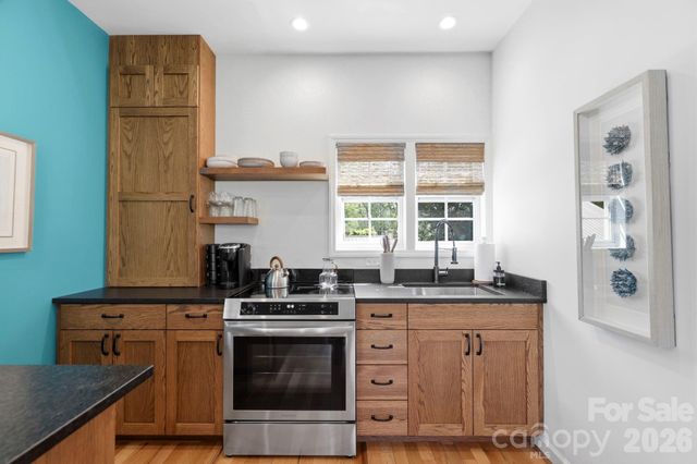 107 5th Street, Black Mountain, NC 28711