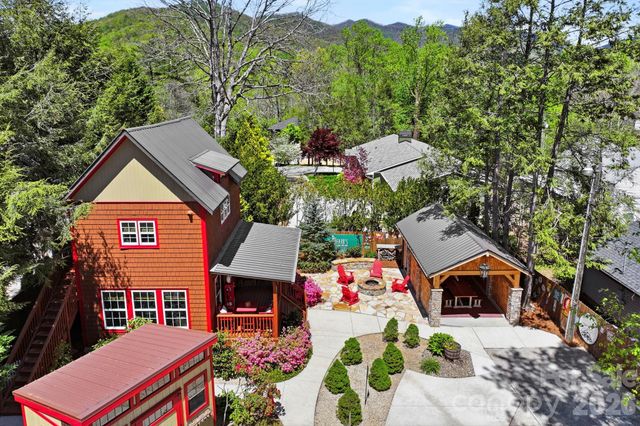 107 5th Street, Black Mountain, NC 28711
