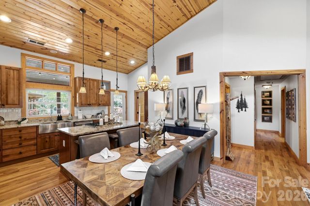 107 5th Street, Black Mountain, NC 28711