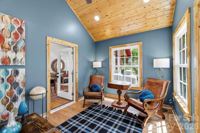 107 5th Street, Black Mountain, NC 28711