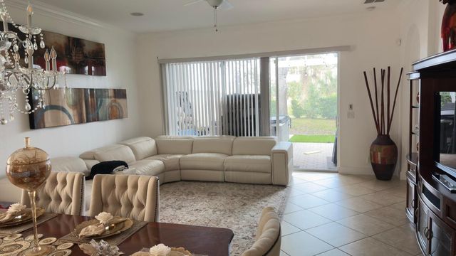 139 Berenger Walk, Royal Palm Beach, FL 33414