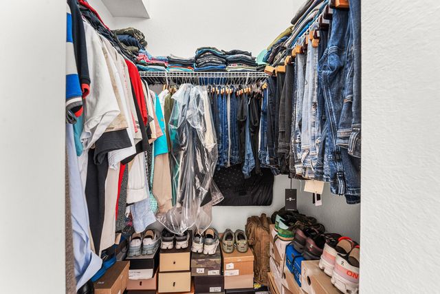 139 Berenger Walk, Royal Palm Beach, FL 33414