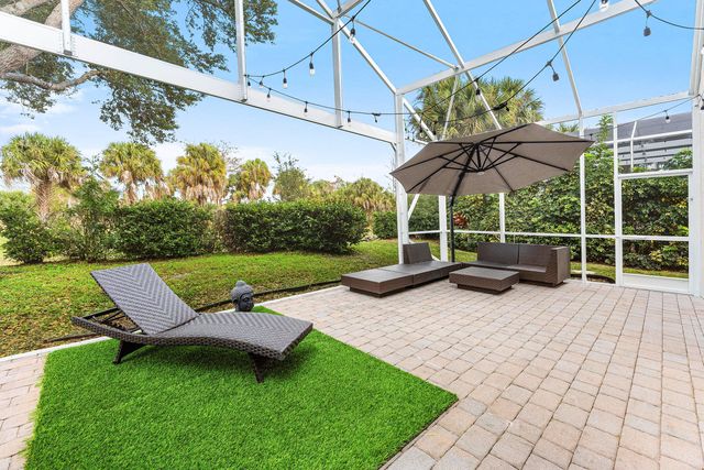 139 Berenger Walk, Royal Palm Beach, FL 33414