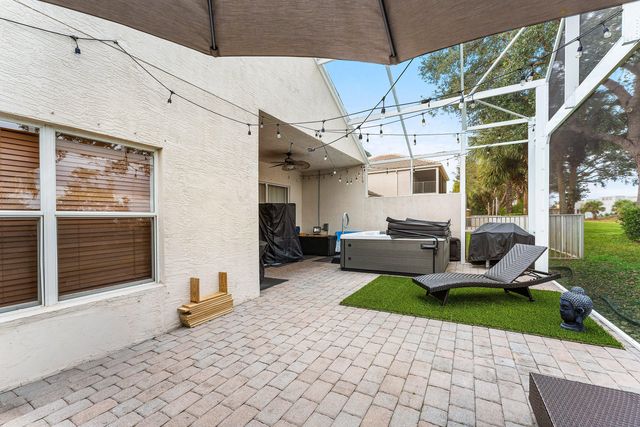 139 Berenger Walk, Royal Palm Beach, FL 33414