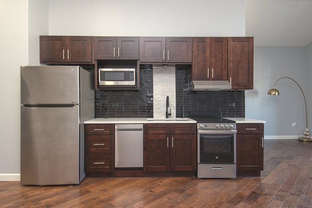 2224 Ferry Road C103, Naperville, IL 60563