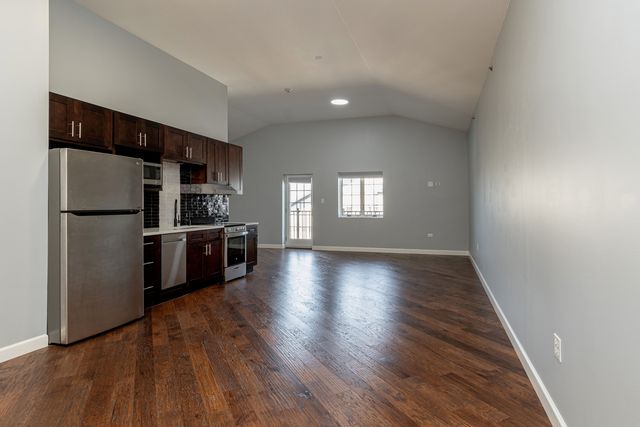 2224 Ferry Road C103, Naperville, IL 60563