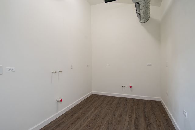 2224 Ferry Road C103, Naperville, IL 60563