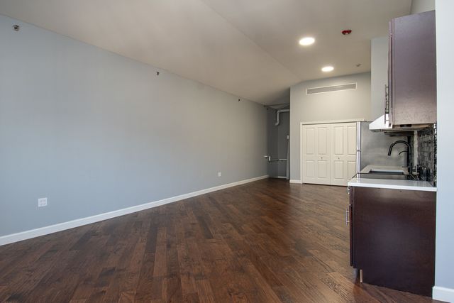 2224 Ferry Road C103, Naperville, IL 60563