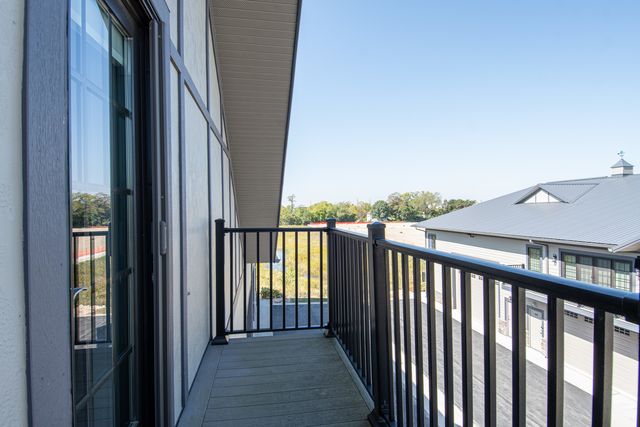 2224 Ferry Road C103, Naperville, IL 60563