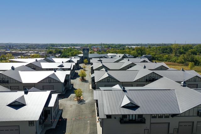 2224 Ferry Road C103, Naperville, IL 60563