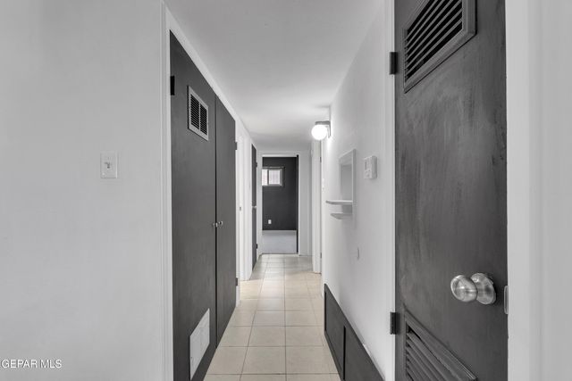 5861 Macaw Avenue, El Paso, TX 79924