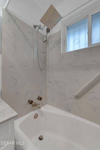 5861 Macaw Avenue, El Paso, TX 79924