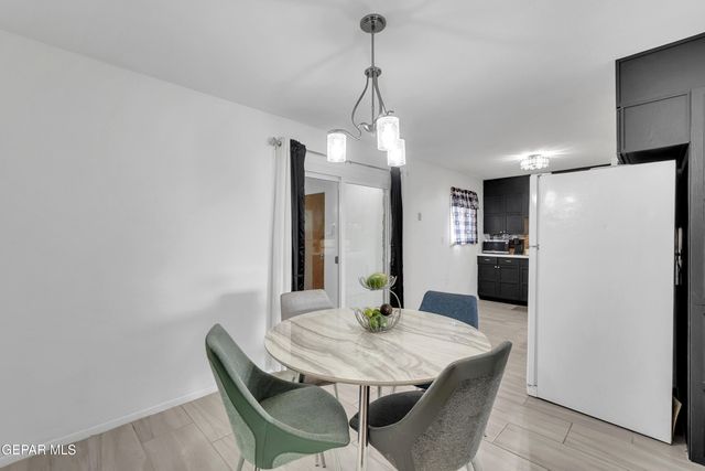 5861 Macaw Avenue, El Paso, TX 79924