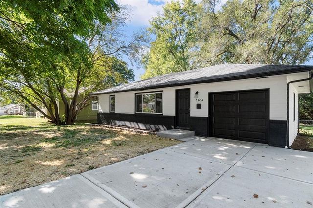 5104 N Lister Avenue, Kansas City, MO 64119