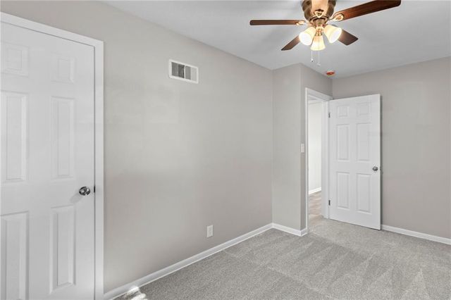 5104 N Lister Avenue, Kansas City, MO 64119