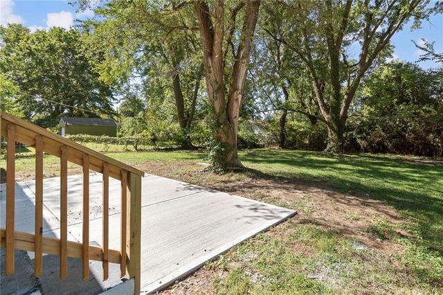 5104 N Lister Avenue, Kansas City, MO 64119