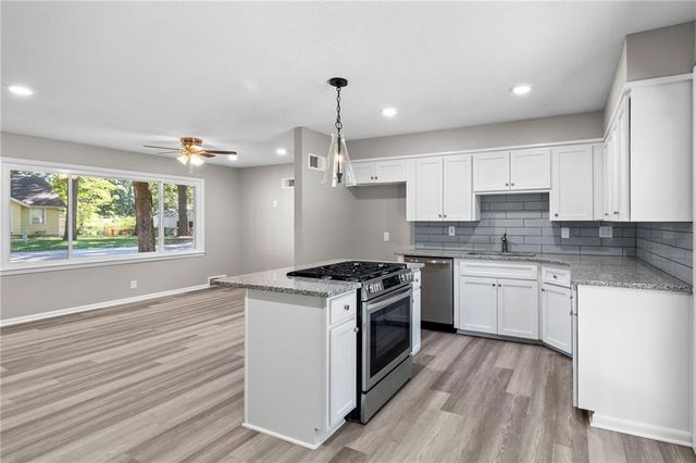 5104 N Lister Avenue, Kansas City, MO 64119