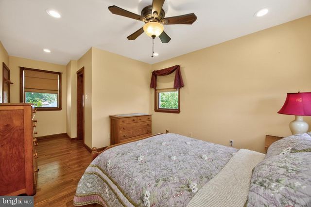 11 W 5TH AVE, Trappe, PA 19426