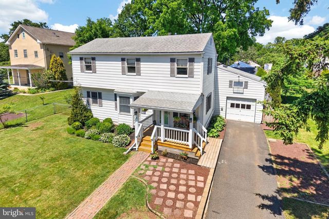 11 W 5TH AVE, Trappe, PA 19426