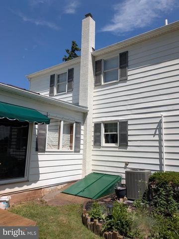 11 W 5TH AVE, Trappe, PA 19426