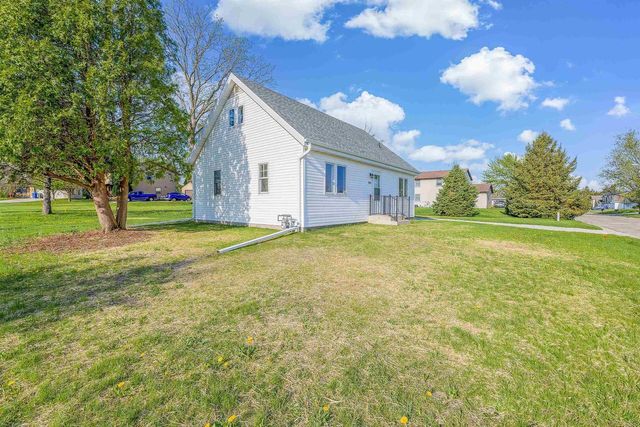 1015 Meadow Street, Watertown, WI 53094