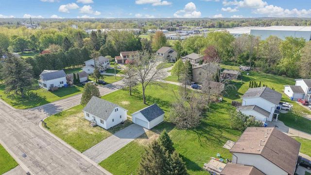 1015 Meadow Street, Watertown, WI 53094