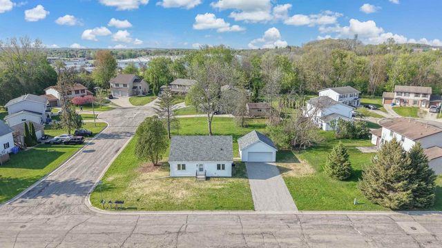 1015 Meadow Street, Watertown, WI 53094