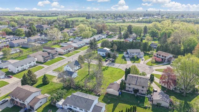1015 Meadow Street, Watertown, WI 53094