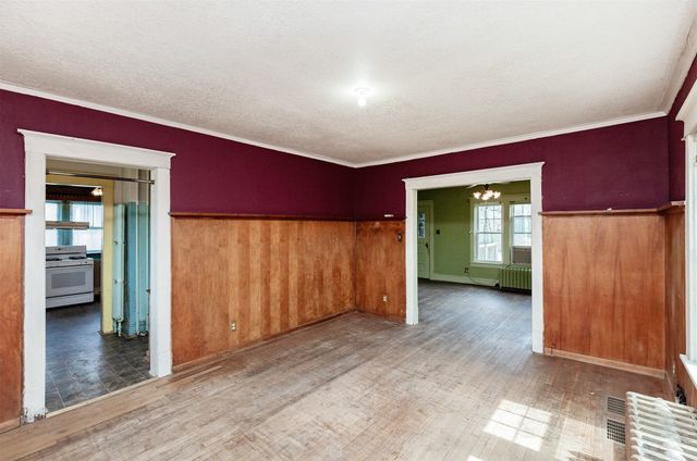 684 31 Street, Des Moines, IA 50312