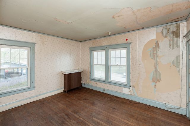 684 31 Street, Des Moines, IA 50312