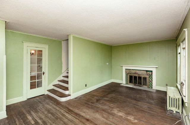 684 31 Street, Des Moines, IA 50312